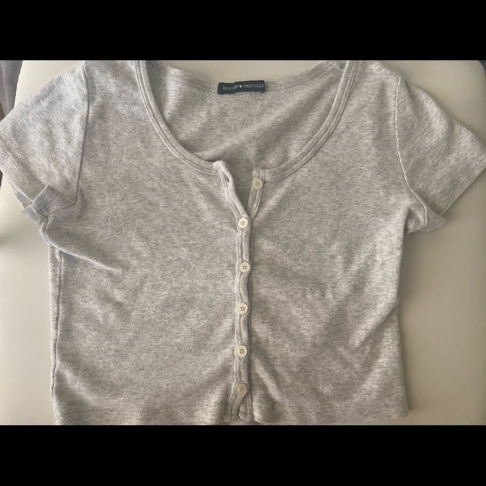 brandy melville zelly button up top